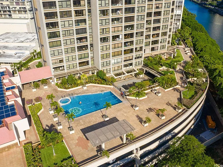 1650 Ala Moana Blvd #503 — Photo 4