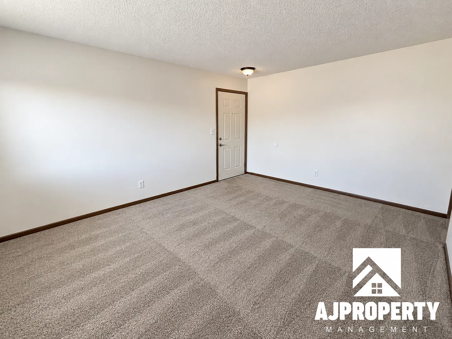 2 bed, 800 sqft, $795 — Photo 2