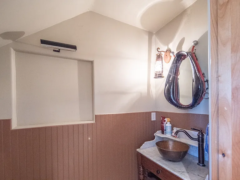 300 Corona Rd — Photo 23