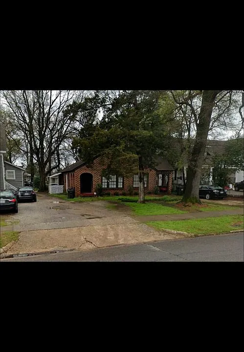 1017 Queen City Ave