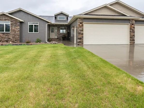 3318 Montana Dr, Bismarck, ND 58503