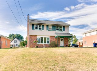 1084 Riverview Dr, Florence, NJ 08518
