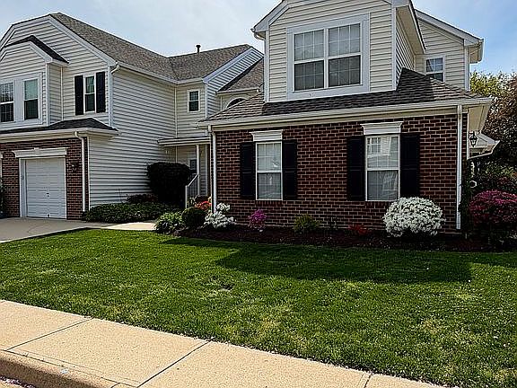 3rd image of 6430 Lookout Point Cir