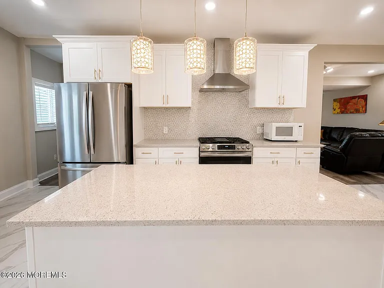 202 Palermo Ave — Photo 21