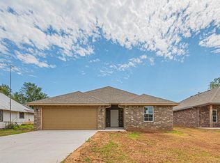 118 Cedar St, Perry, OK 73077