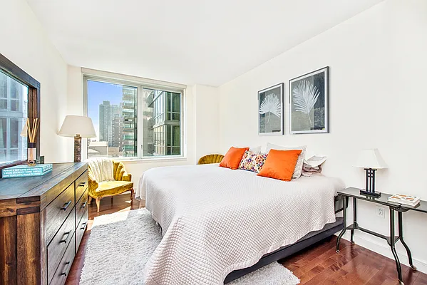 Rented by Compass | media 20