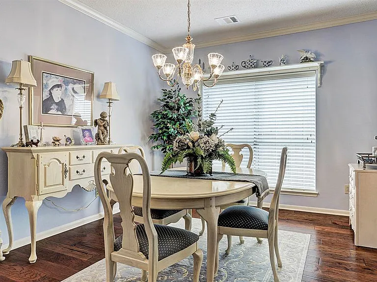 10022 Cabin Creek Dr — Photo 11