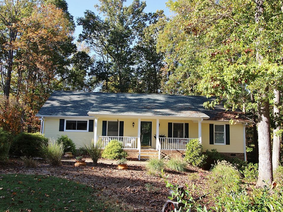 1st image of 1960 Fairhill Cir