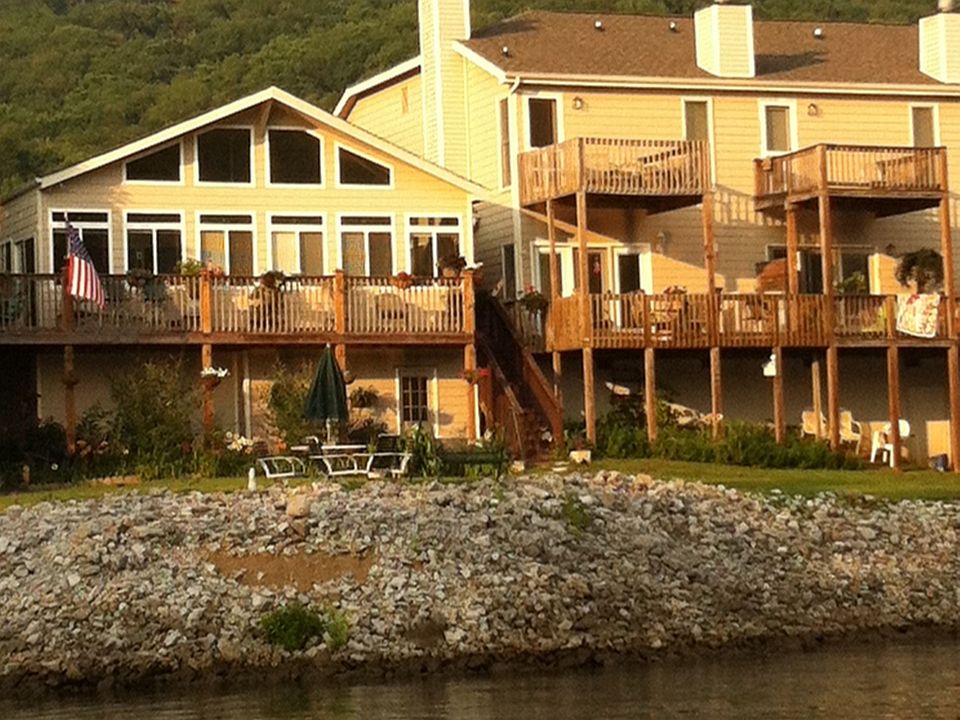2nd image of 21926 River Canyon Rd