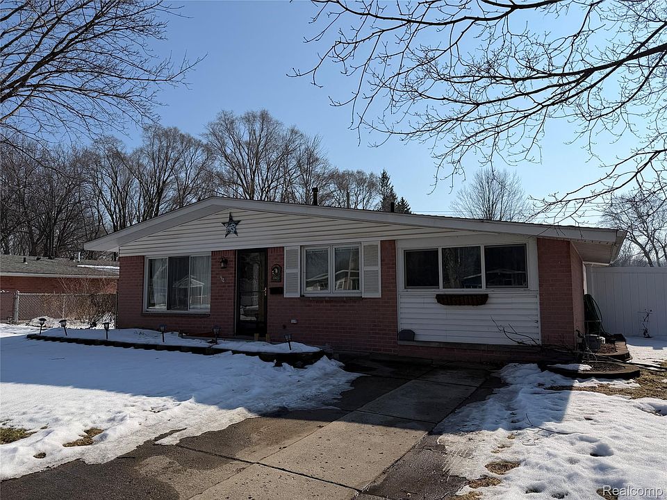 1st image of 33823 Hiveley St