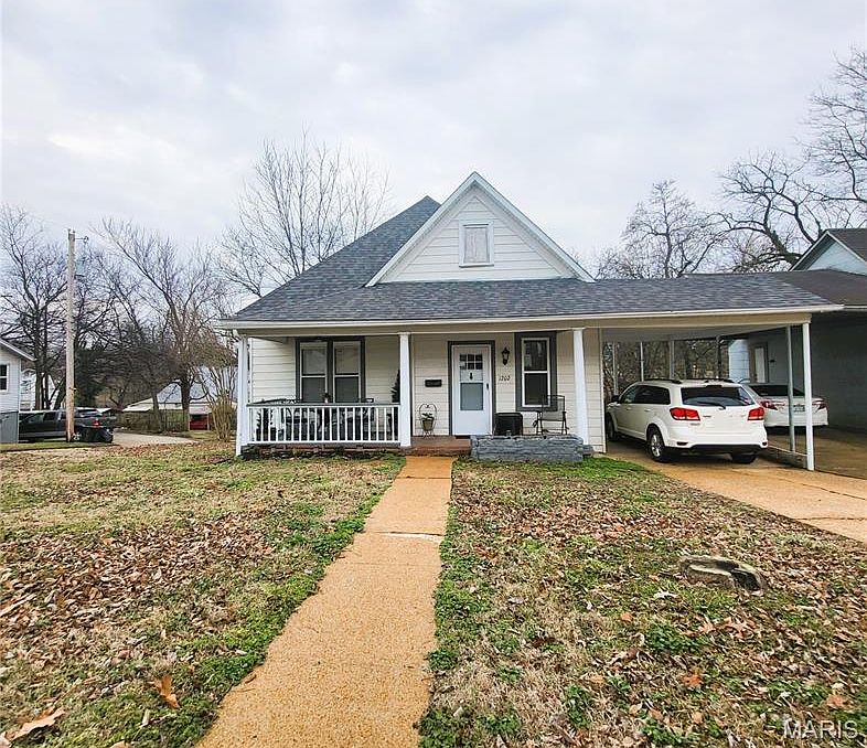 1st image of 1202 Spring St