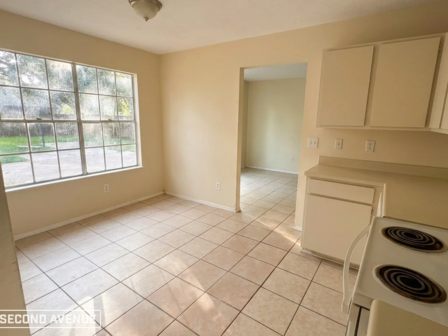 3 bed, 2.5 bath, 1512 sqft, $1,695 — Photo 4