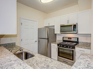 21799 Crescent Park Sq #55DC1753, Ashburn, VA 20148