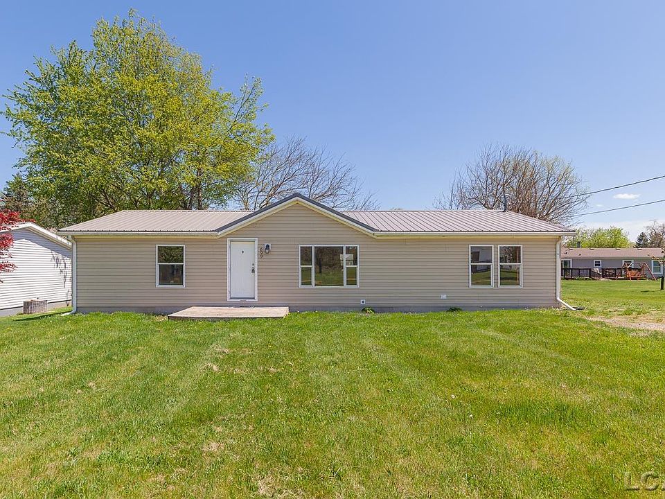 1st image of 699 W Manor Dr