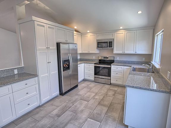 4th image of 6538 Kaneko Dr