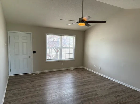 1250 N Farnen Rd Unit E, Montgomery City, MO 63361