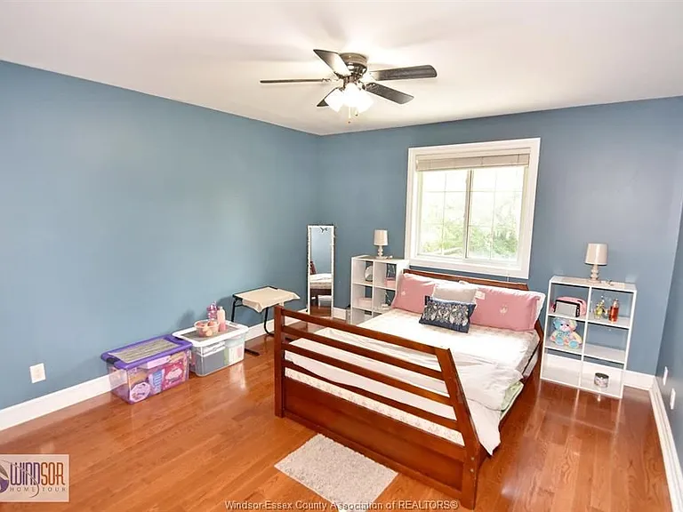 4305 Casgrain Dr #UPPER — Photo 29