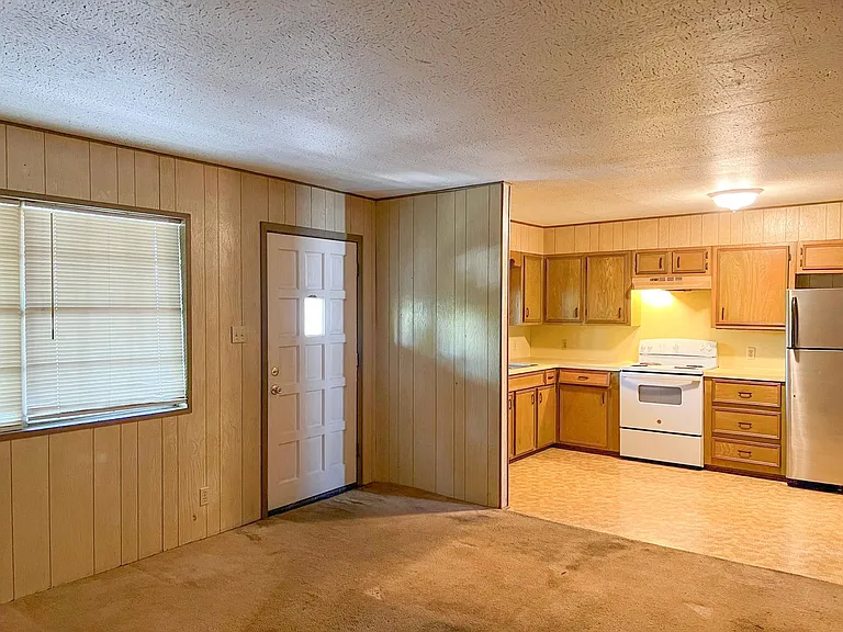 Lambda Apartments — Photo 11