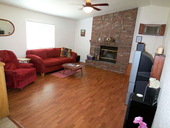 Comfortable Living Room