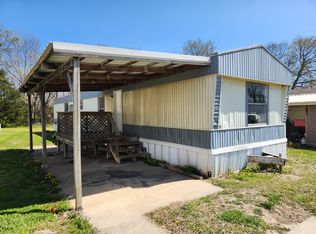 1603 N Water St #82, Clinton, MO 64735