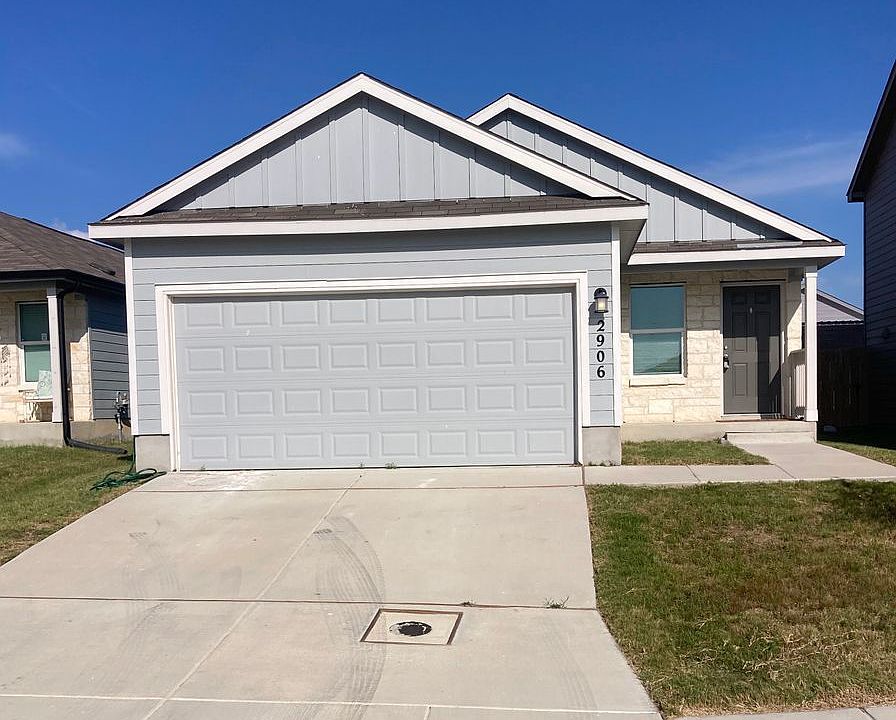 1st image of 2906 Millikan Dr
