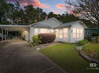 1192 Ridgewood Dr, Lillian, AL 36549