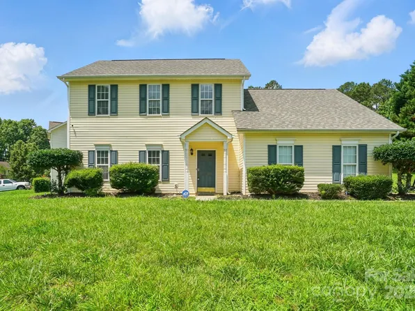 12803 Matisse Ln, Charlotte, NC 28215