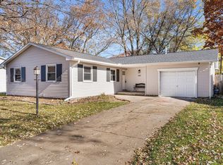 1810 Rebecca Dr, Champaign, IL 61821