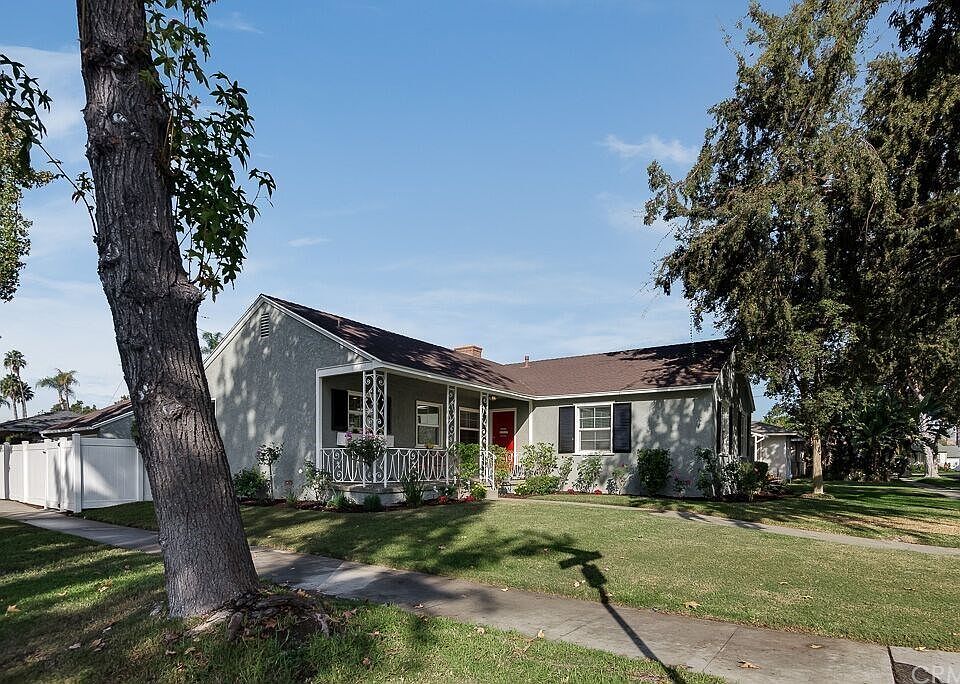 1st image of 2602 Acacia Pl