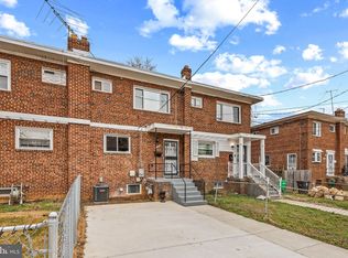 5206 Deal Dr, Oxon Hill, MD