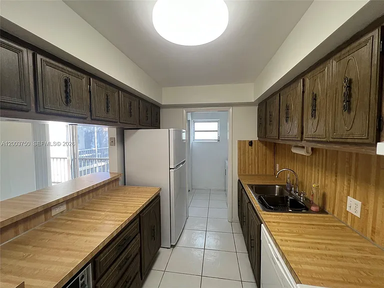 8401 SW 107th Ave #322E — Photo 8