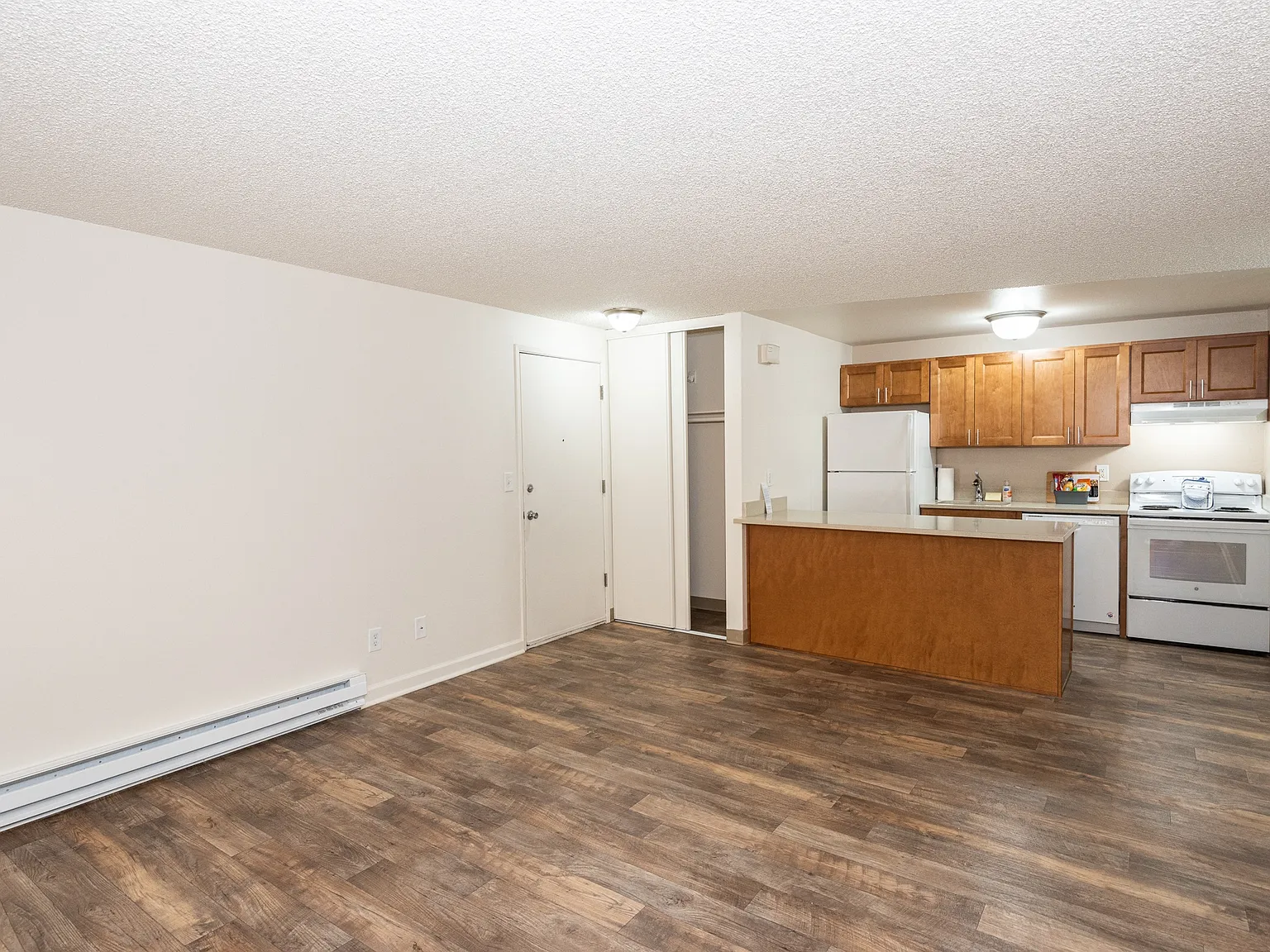 Creekside Commons Apartments — Photo 3