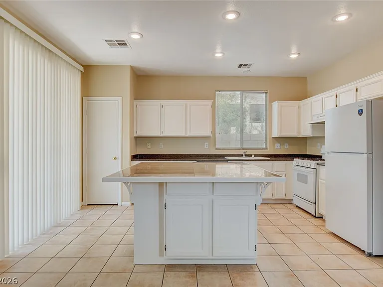 8541 Last Point Ave — Photo 7