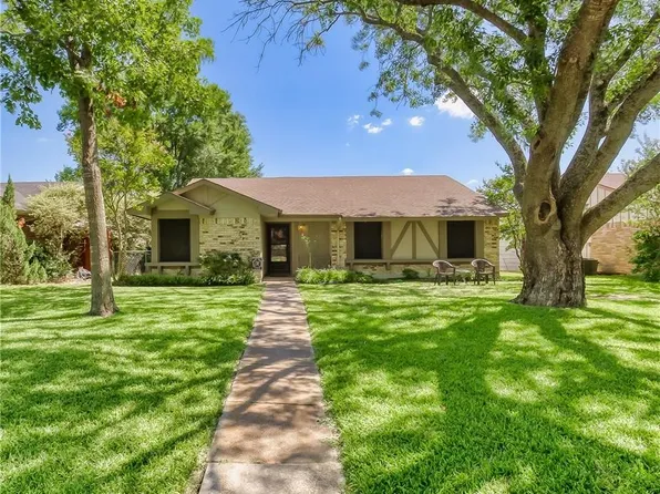 702 Shadybrook Ln, Seagoville, TX 75159