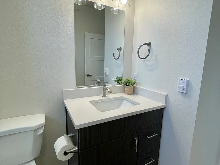 2520 N Regal St #201 — Photo 6