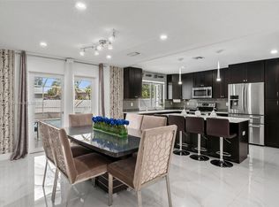 7791 NW 38th St, Hollywood, FL 33024