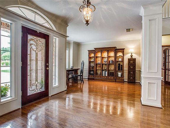 4th image of 1401 Berwick Dr