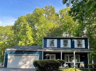 2348 Valley View Rd, Hermitage, PA 16148