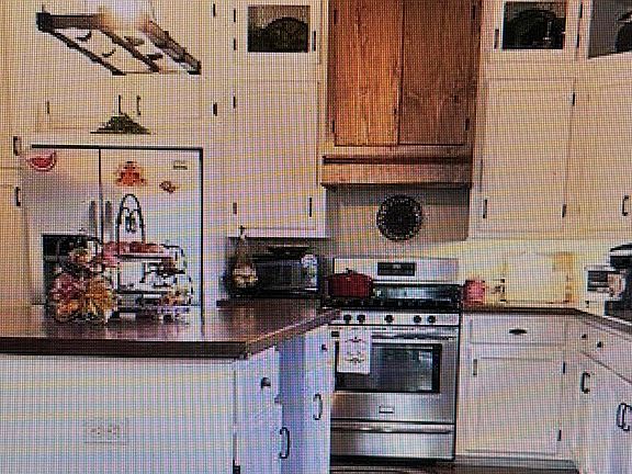 3rd image of 98 Thompson Creek Ln