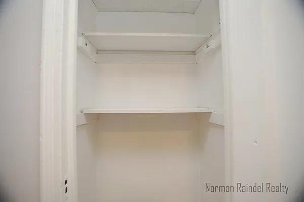 Rented by Norman Raindel, LREB | media 18