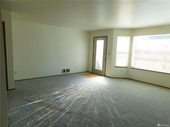 5th image of 1536 29th St SE Unit 2