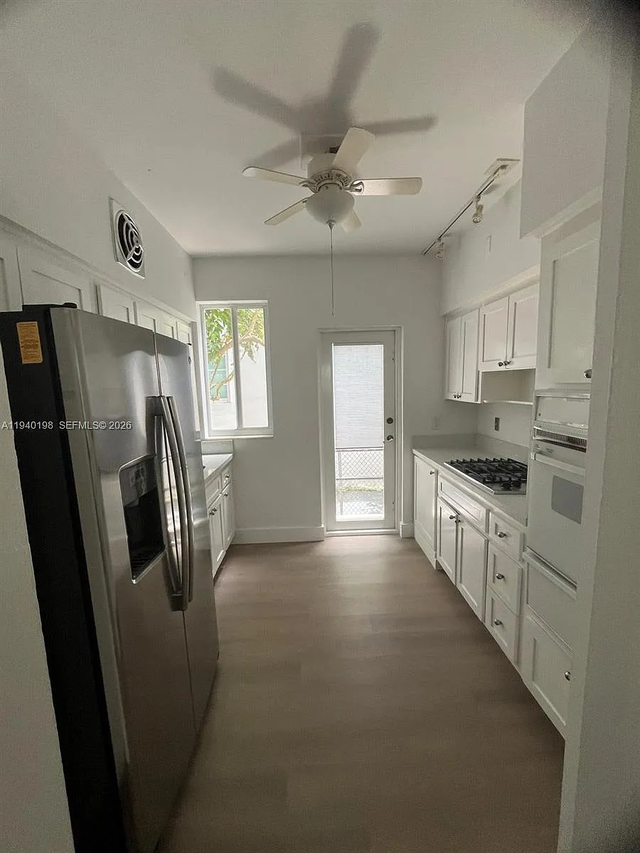 Building Photo - 3921 N Meridian Ave #1A