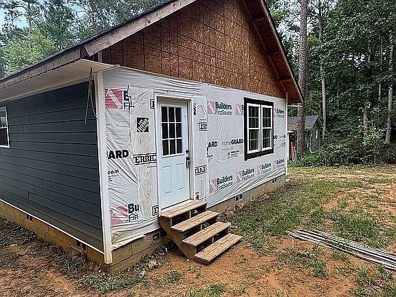 3rd image of 437 Lacebark Dr