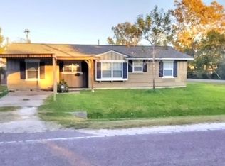 100 Greendell St, Highlands, TX 77562