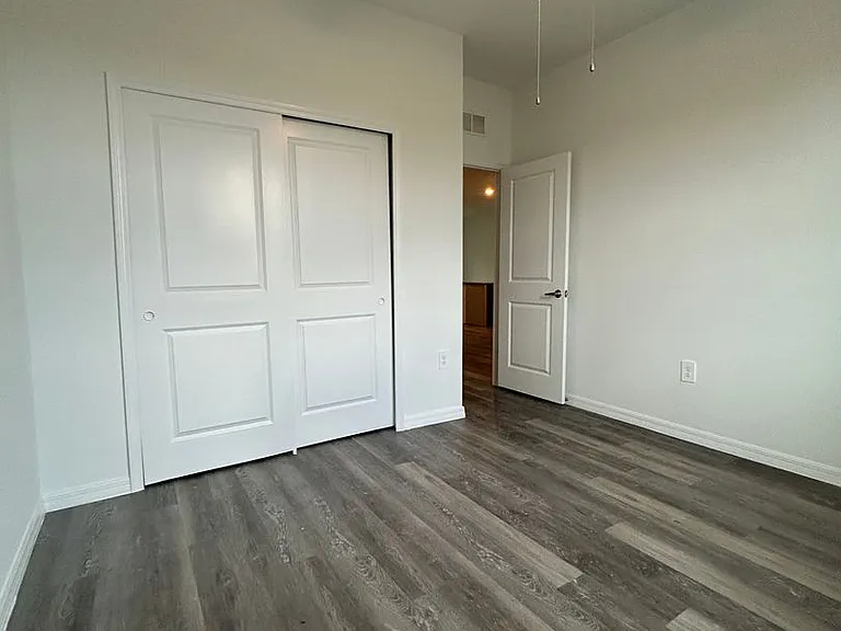 850 SE 8th St — Photo 10