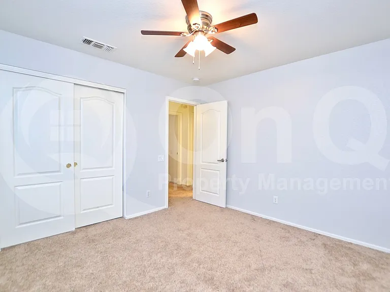 6629 W Rose Garden Ln — Photo 5