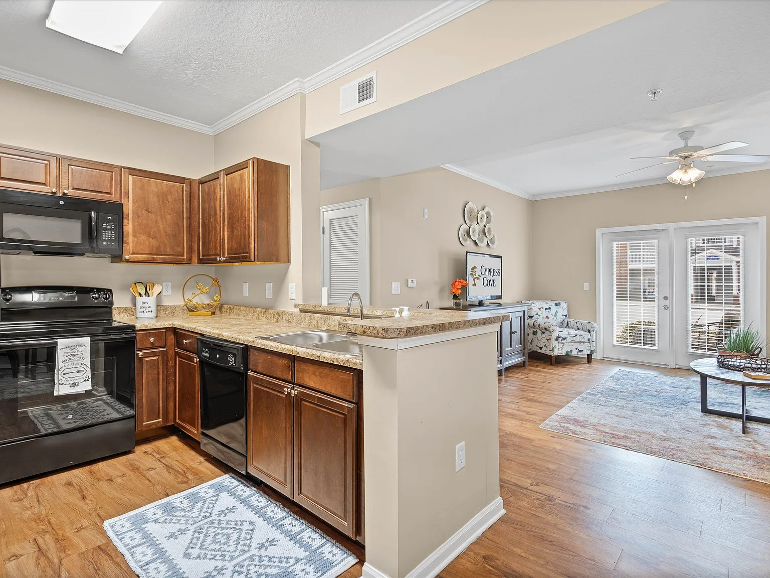 Cypress Cove Apartment Homes — Photo 2
