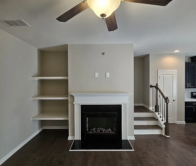 808 Belfry Ter — Photo 5