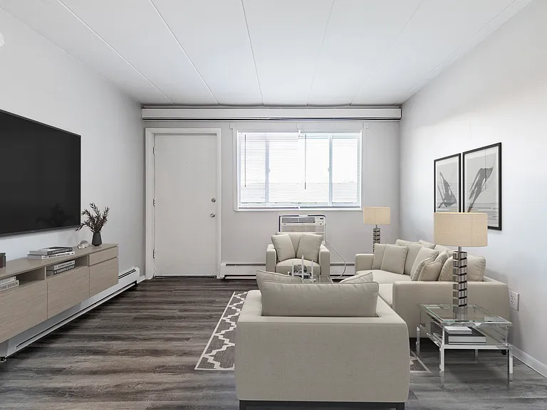 Alphada Place Apartments — Photo 3