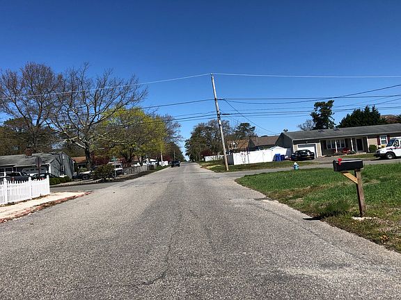5th image of 713 Larchmont St #1040